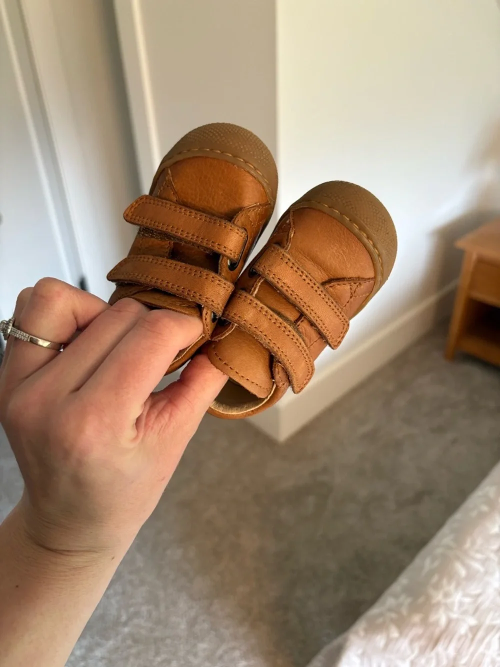 Naturino Tan Leather First-Step Shoes with Double Straps